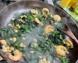Foto del paso 4 de la receta: Espaguetis a la Florentina con champiñones y Langostinos