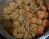 A picture of step 4 of House egg tofu round omelet.