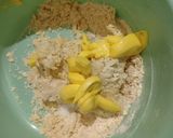 Foto langkah ke 2 dari resep Roti mamang topping meses.