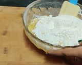 A picture of step 4 of Orange strawberry squash flan.