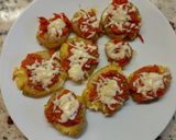 Foto del paso 2 de la receta: Papines aplastados a la pizza