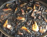 Foto del paso 4 de la receta: Arroz negro en barbacoa de gas weber o similar