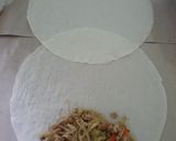 Foto langkah ke 6 dari resep Lumpia Isi Sayur, Daging Ayam, dan Telur.