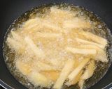 A picture of step 4 of Fried potato fritters meatless version.