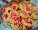 Foto langkah ke 7 dari resep Kue semprit susu.