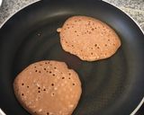 Foto del paso 3 de la receta: Pancakes proteicos chocolate - panqueques (con harina)
