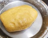 "भोपळ्याच्या पुऱ्या" (Bhoplyachya Purya Recipe In Marathi) रेसिपी स्टेप 3 फोटो