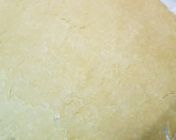 Foto del paso 4 de la receta: Empanada de atún