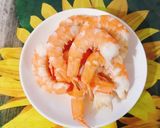 Hình bước làm 2 của món Gỏi Tôm Hoa Chuối
