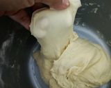 Foto langkah ke 4 dari resep Pizza Roll.