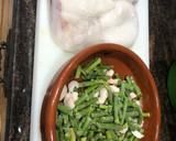 Foto del paso 1 de la receta: Sepia a la plancha con salteado de espárragos y gambas