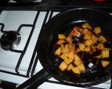 Foto del paso 4 de la receta: Postre tibio con ciruelas flambeadas