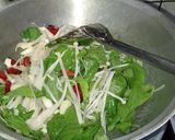Foto langkah ke 3 dari resep Bayam Enoki ala Subi 😍.