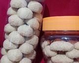 Foto langkah ke 3 dari resep Kue kering bawang regal.