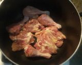 Foto del paso 2 de la receta: Pollo con champiñones y aceitunas