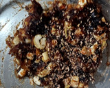 A picture of step 2 of Ragi Dates Modak.