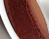 صورة لخطوة 2 من وصفة كــيكة الشوكولا 🍫ونكهة النسكافيه بسيطه جداً