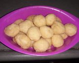 A picture of step 3 of Dahi Vada.