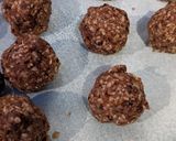 A picture of step 4 of Energy balls (tahini, oat + orange).