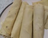 A picture of step 3 of Macaroni roll.