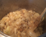 Foto del paso 2 de la receta: Súper Sopa de cebolla con tomillo 🌿