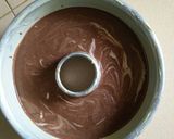 Foto langkah ke 5 dari resep Bolu cokelat banana cheese.