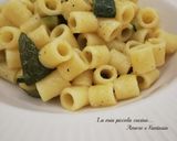 Foto del passaggio 1 della ricetta Tubetti cremosi con zucchine