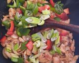 Foto langkah ke 5 dari resep Ayam kungpao selera anak #4.