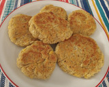 Foto del paso 5 de la receta: Hamburguesas de garbanzos y quinoa 🍔 (re fáciles) veganas