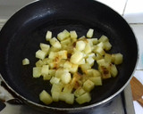 A picture of step 3 of Kanda Poha.