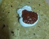 A picture of step 4 of Sechzwan Frankie Roll.