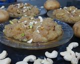 A picture of step 3 of Allu ka halwa.