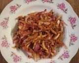 A picture of step 3 of Onion chutney.
