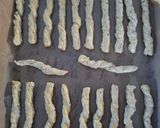 Túrós-kapros szezámmagos grissini recept fázis 4 fotója