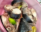Foto langkah ke 1 dari resep Ikan kuah pindang.