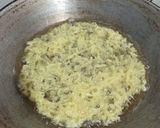 Foto langkah ke 4 dari resep Ayam Goreng Kremes.