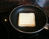 Foto del paso 2 de la receta: Pan Bimbo templado con huevo y queso light