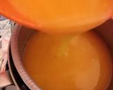 A picture of step 9 of Shop-style lemon cream.