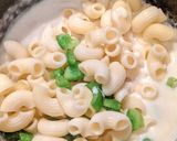A picture of step 2 of Macaroni White Pasta.