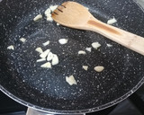 Foto del paso 1 de la receta: Espagettis con salsa de atún