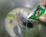 Foto langkah ke 4 dari resep Mangut Lele MPASI 22 Bulan.