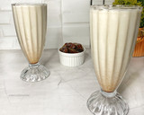 A picture of step 2 of Coconut and date drink.