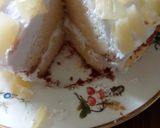 A picture of step 3 of Pineapple cake.