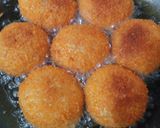 Foto langkah ke 4 dari resep Roti goreng isi selai coklat.