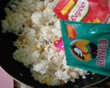 Foto langkah ke 5 dari resep Nasi Goreng Sosis Bumbu Iris.