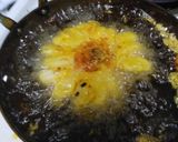 A picture of step 4 of Blooming fritter.