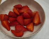 Marcipános sült eper, eper gratin recept fázis 2 fotója