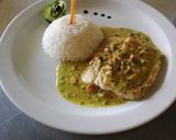 Foto del paso 1 de la receta: Filete de róbalo en leche de almendras y especias frescas!!