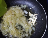 Foto del paso 2 de la receta: Solomillos de pollo en salsa de cebolla