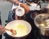 A picture of step 3 of Mushayroom Risotto.